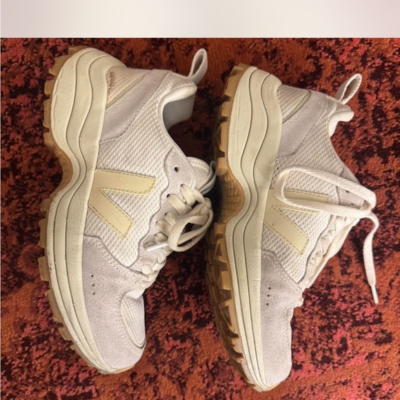 Veja Venturi sneakers - Picture 1 of 4